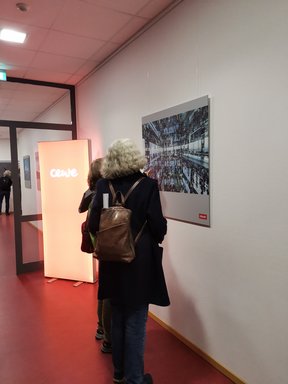 Gäste in der Ausstellung