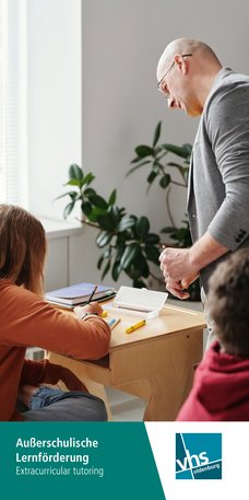 Titel des Flyers Außerschulische Lernförderung