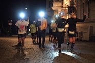 Die Läufer*innen durchquerten im Jahr 2018 die Oldenburger Innenstadt. Bild: Thomas W. Salzmann.