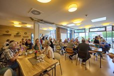 Bild: Eiko Braatz Gäste im EssCampo. Bild: Eiko Braatz