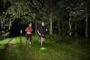 Läufer*innen im Oldenburger Stadtwald – Teil der Strecke im Jahr 2019.  Bild: Eiko Braatz.
