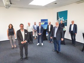 MdL Susanne Menge (BÜNDNIS 90/DIE GRÜNEN), Peter Meiwald, Hans-Henning Adler (DIE LINKE), Andreas Paul (AfD), Daniel Rüdel (FDP), Helge Peter Ippensen, MdB Stephan Albani (CDU), MdB Dennis Rohde (SPD), Andreas Gögel. Bild: VHS Oldenburg.