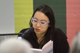 Bild: VHS Oldenburg Ronya Othmann liest aus ihrem Buch