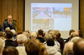 Professor Katthagen bei seinem Impulsvortrag. 