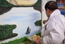 Ein Teilnehmer malt. Bild: Eiko Braatz